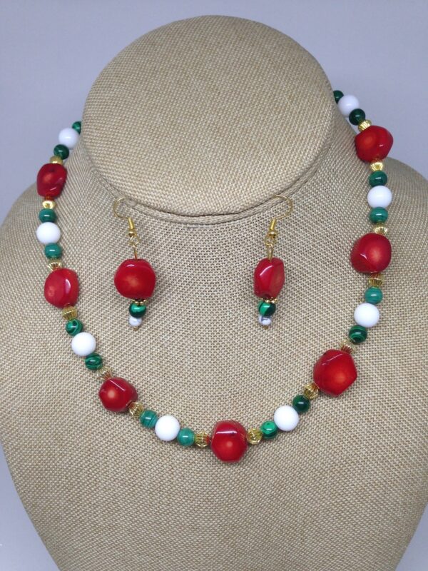 Necklace Set Red Coral Green Malachite and White Beads - NSCOR9