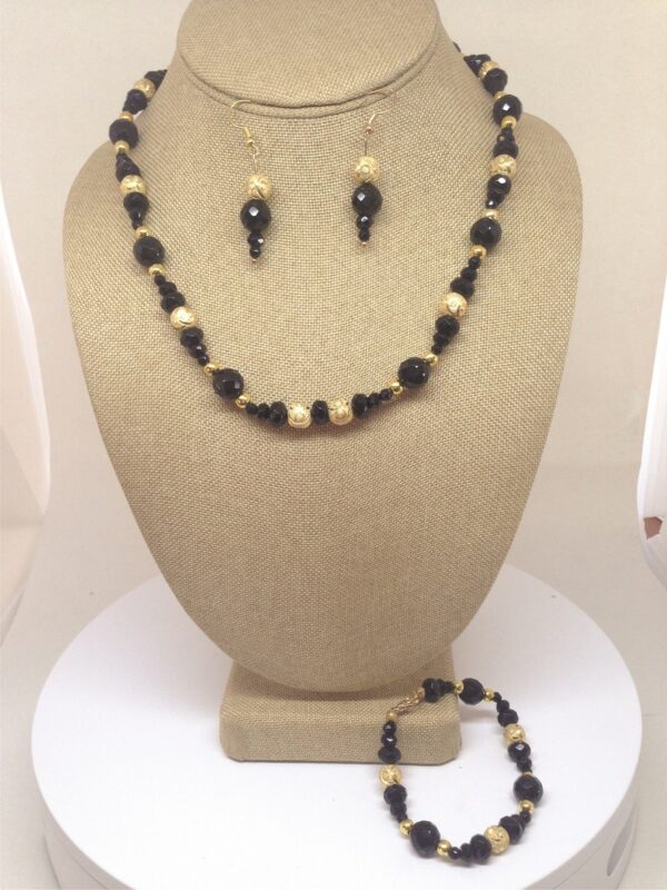 Necklace Set Black Onyx Gold Beads - NSONG1