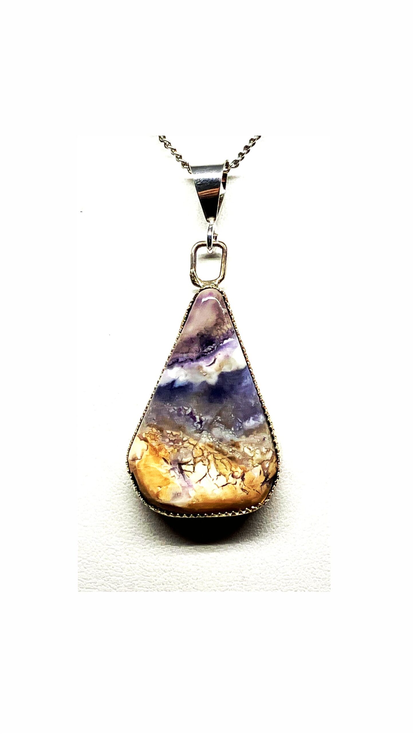 Pendant, Purple, Tiffany C