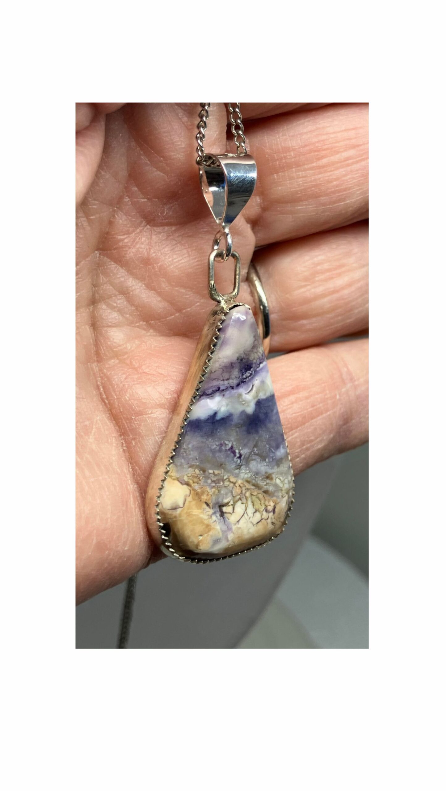 Pendant, Purple, Tiffany C