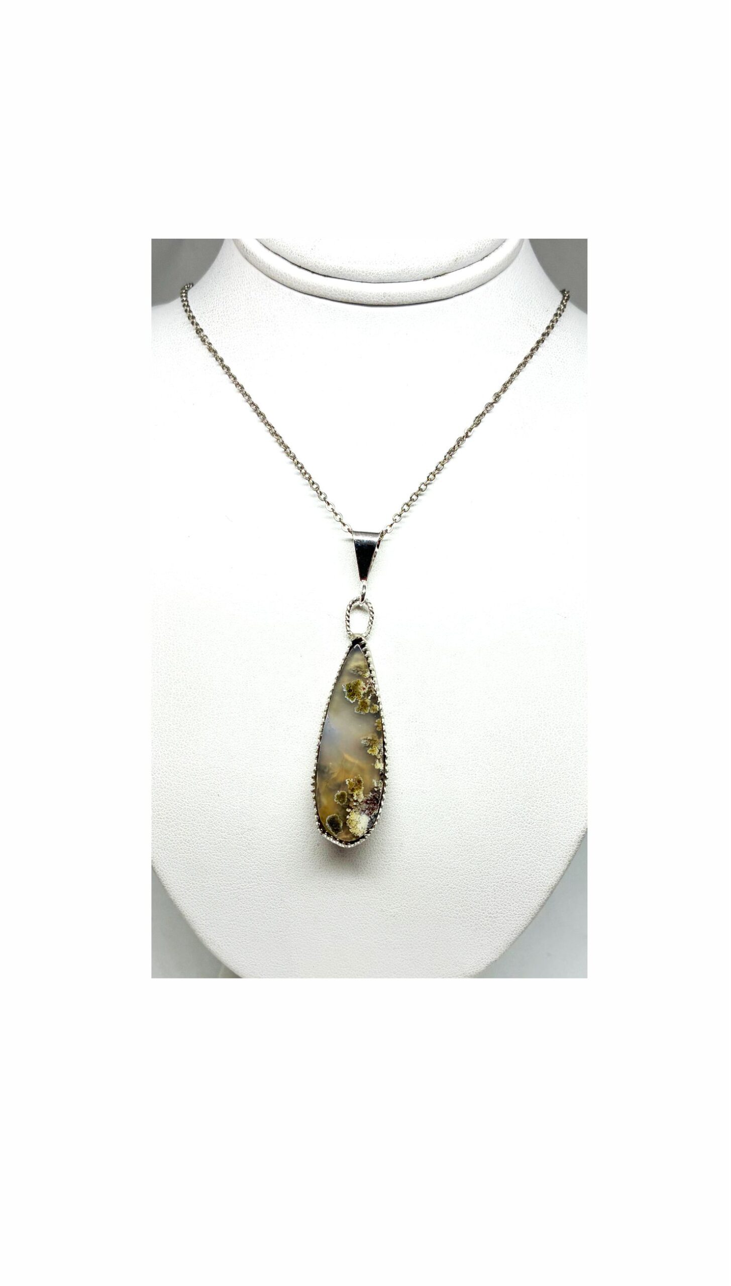 Pendant, Clear, Dendrite, Agate B