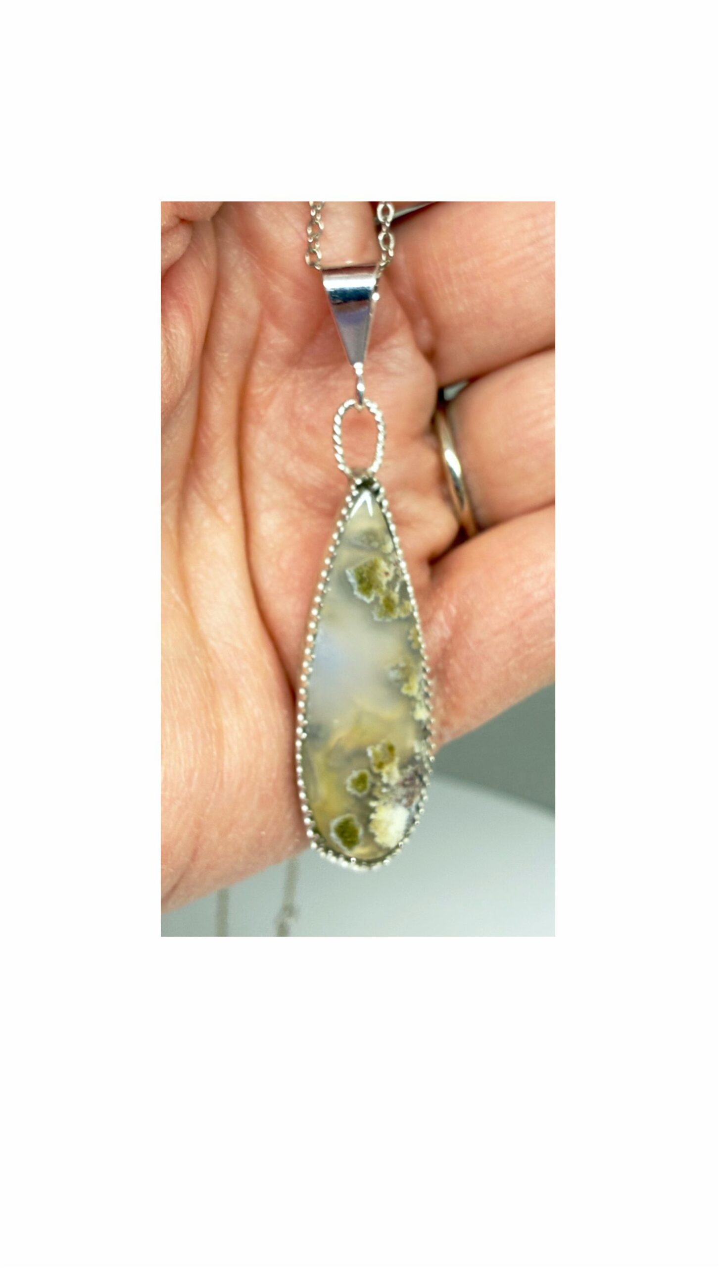 Pendant, Clear, Dendrite, Agate B