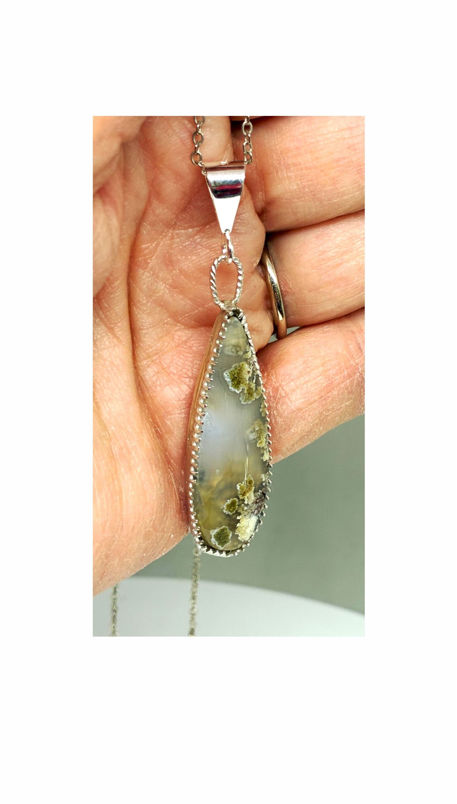 Pendant, Clear, Dendrite, Agate B
