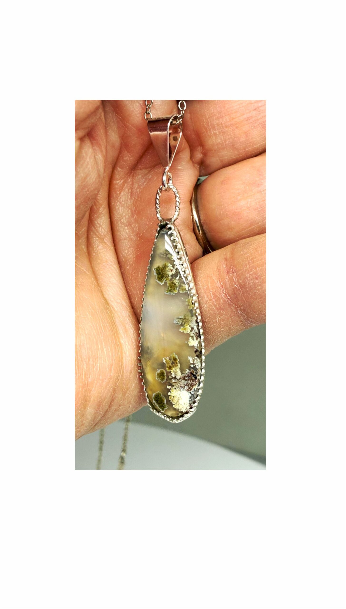 Pendant, Clear, Dendrite, Agate B