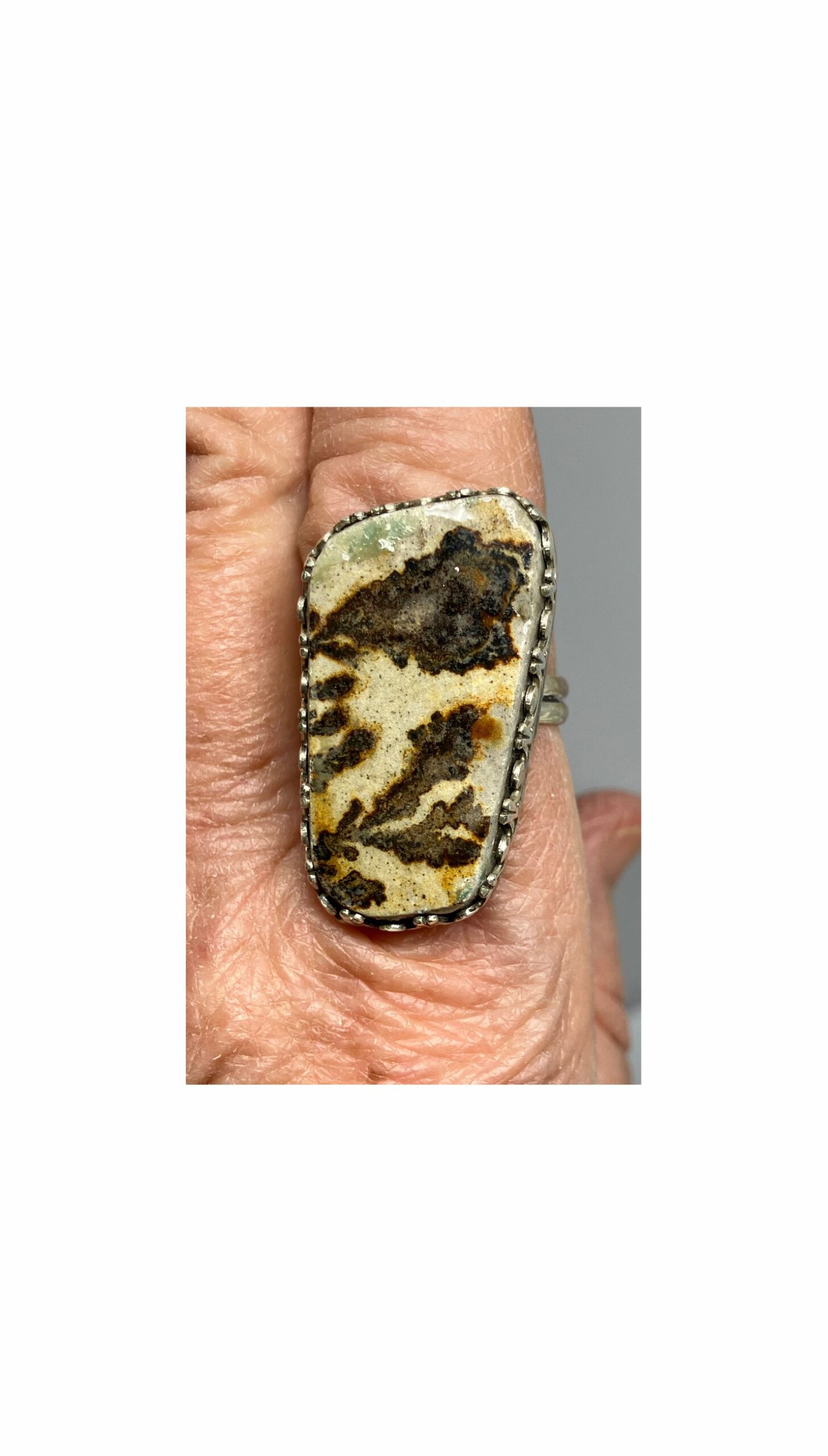 Ring, Tan, Dendrite, Unique A